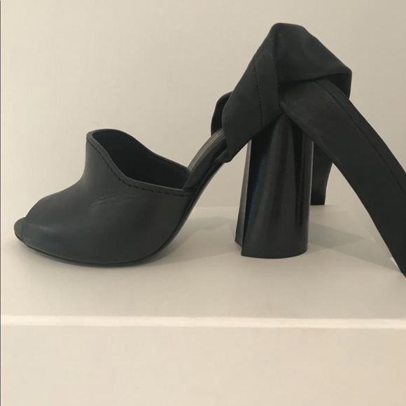 3.1 Phillip Lim black Kyoto sandals - Picture 2 of 5